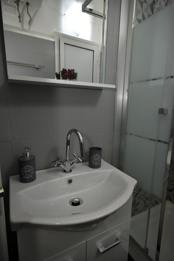 Diana Guest House Cenova Dış mekan fotoğraf